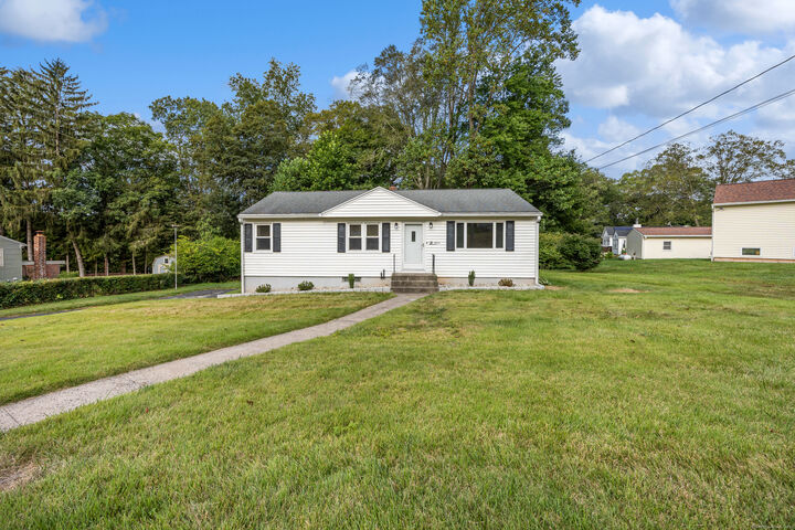 1325 Avon Boulevard  Cheshire CT 06410 photo