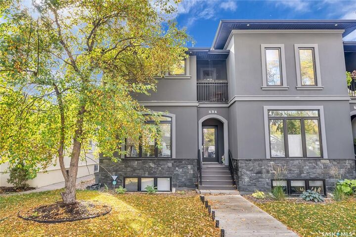 434 7th Street  Saskatoon SK S7H 0X5 photo