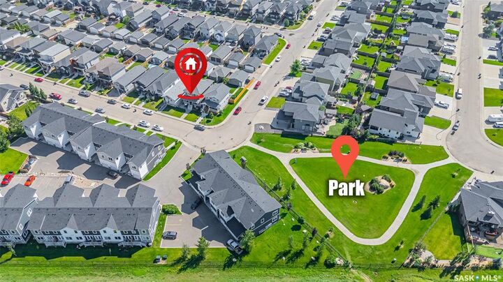 Property Photo:  507 Kloppenburg Crescent  SK S7W 0P1 