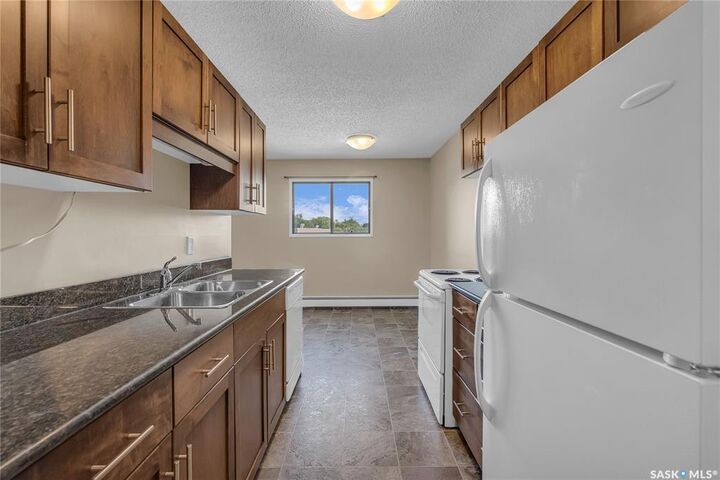 Property Photo:  2318 Arlington Avenue 310  SK S7J 3L3 