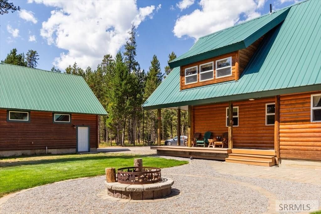 Property Photo: 3804 Whispering Pine Drive ID 83429