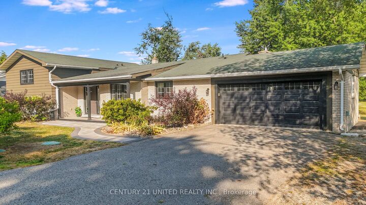Photo de la propriété:  1143 Connaught Drive  ON K0L 1T0 