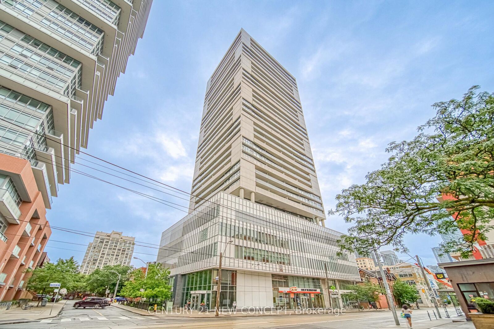 Property Photo: 89 McGill Street 1909 ON M5B 0B1