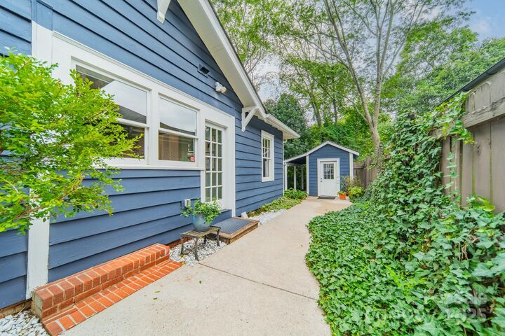 Property Photo:  2342 E 7th Street  NC 28204 