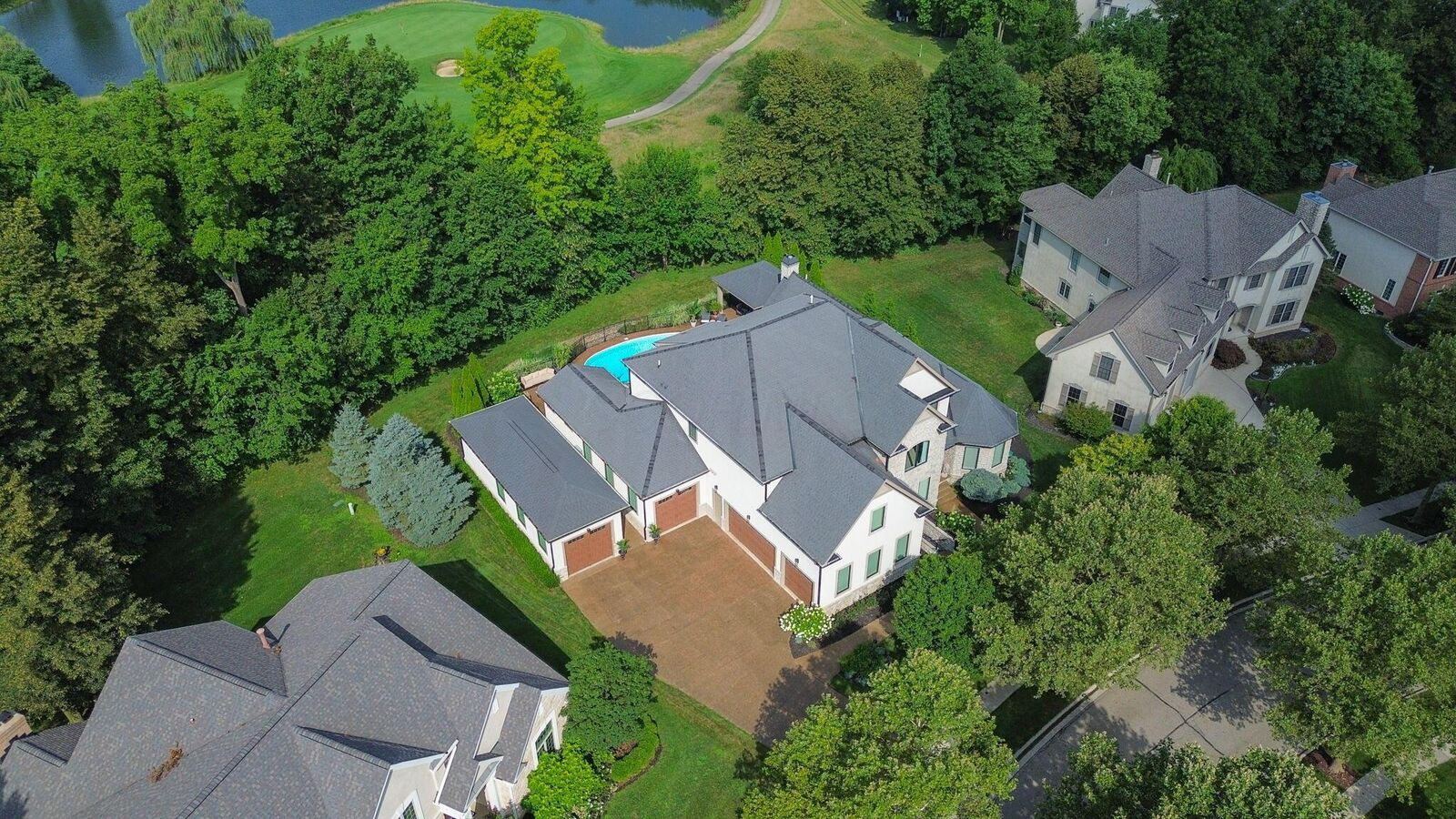 Property Photo: 5884 Dunheath Loop OH 43016