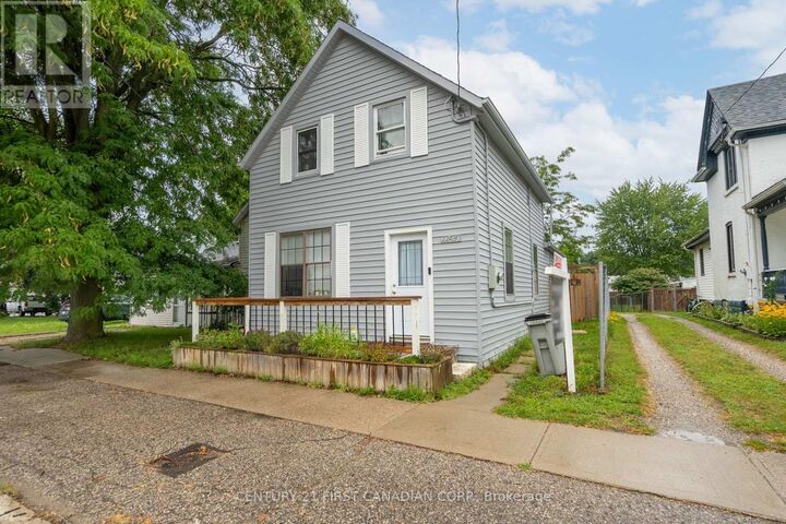 22430 Adelaide Road  Strathroy-Caradoc (Mount Brydges) ON N0L 1W0 photo