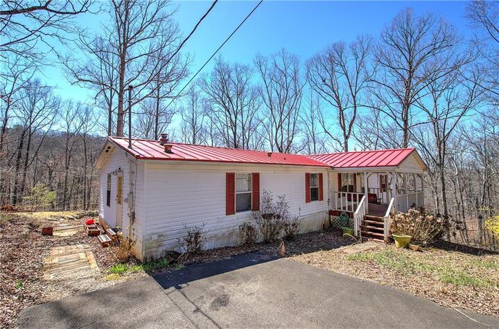 Property Photo: 497 Cherokee Trail GA 30107
