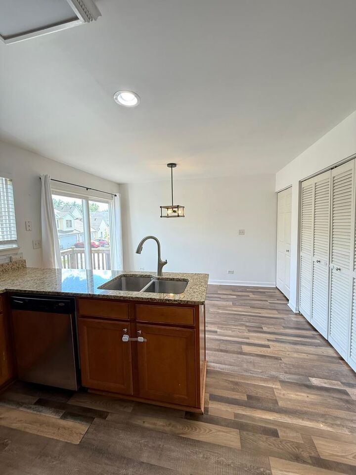 Property Photo: 623 Lincoln Station Drive IL 60543