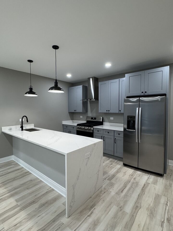 Property Photo: 4156 S Michigan Avenue IL 60653