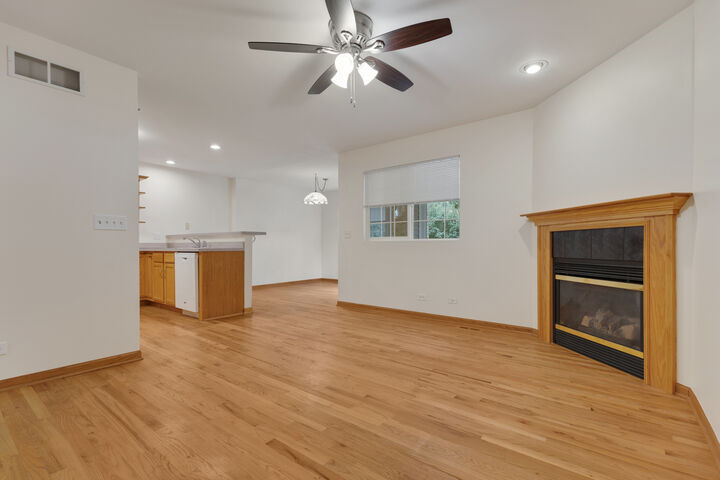 Property Photo: 42 Elm Street IL 60110