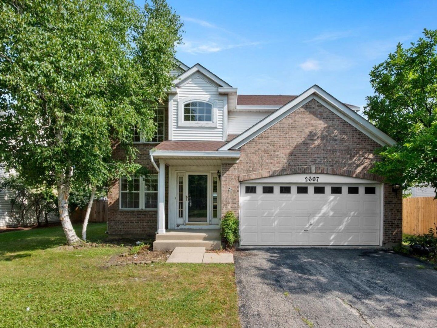 Property Photo: 2607 Flagstone Circle IL 60564