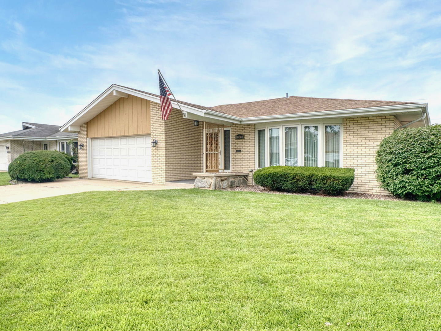 Property Photo:  10004 Parke Avenue  IL 60453 