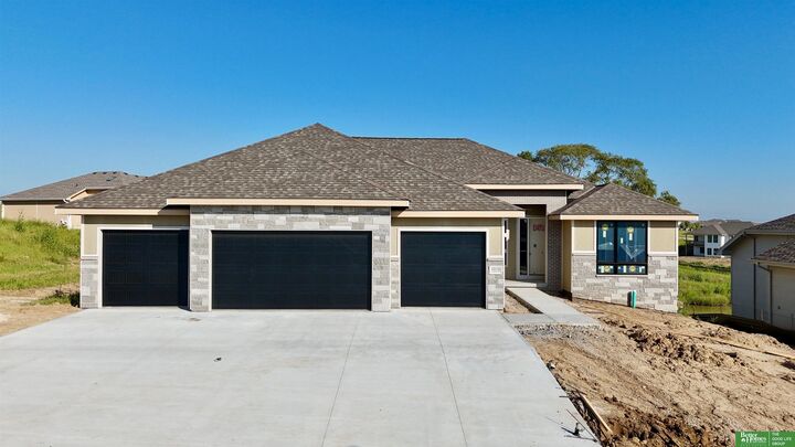 10118 Laramie Street  Papillion NE 68046 photo