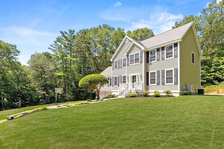 Property Photo: 122 Carlisle Rd MA 01886
