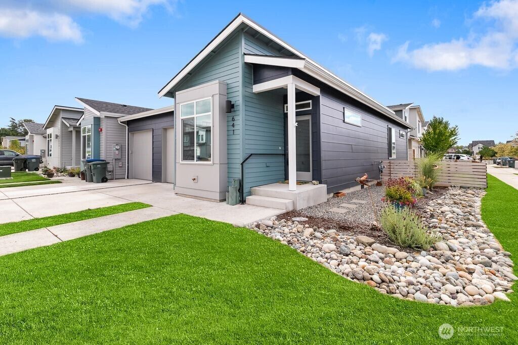 Property Photo: 641 Northview Street WA 98226