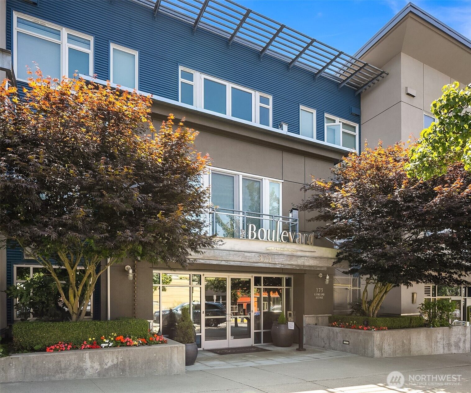 Property Photo:  375  Kirkland Avenue 326  WA 98033 