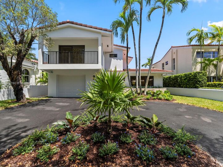 1019 Venetia Ave  Coral Gables FL 33134 photo