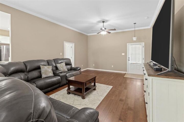 Property Photo: 1927 Smith Road LA 70607