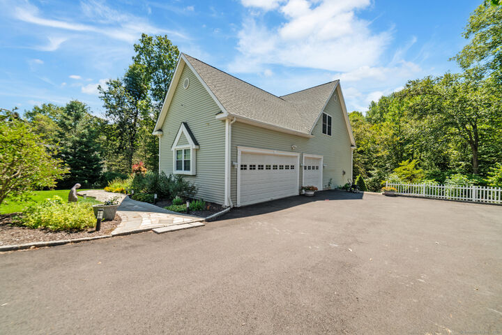 Property Photo: 4 Nickelmine Drive CT 06483