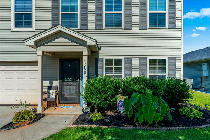 Property Photo: 108 Traditions Boulevard SC 29625