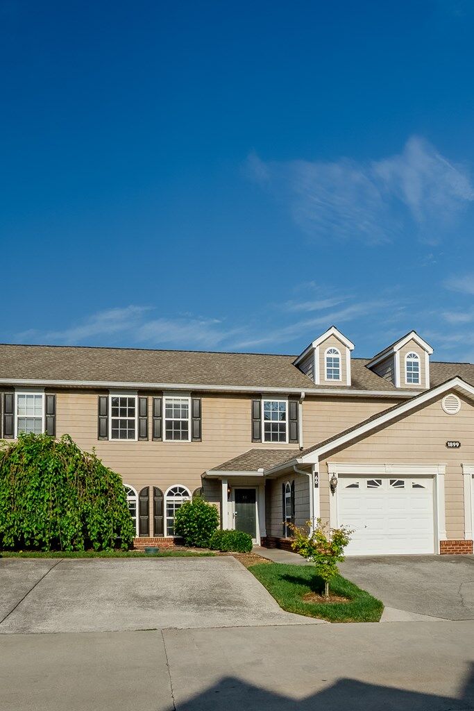 Property Photo:  1899 North Summit Drive  GA 30721 