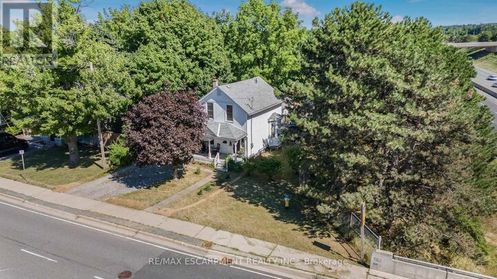 Property Photo: 374 Ontario Street ON L3M 3H5