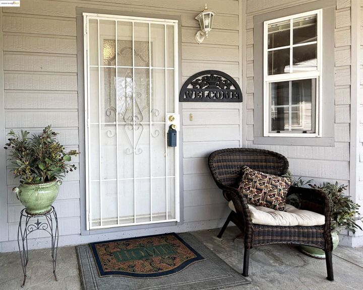 Property Photo:  17538 Twin Oak Dr  CA 95327 