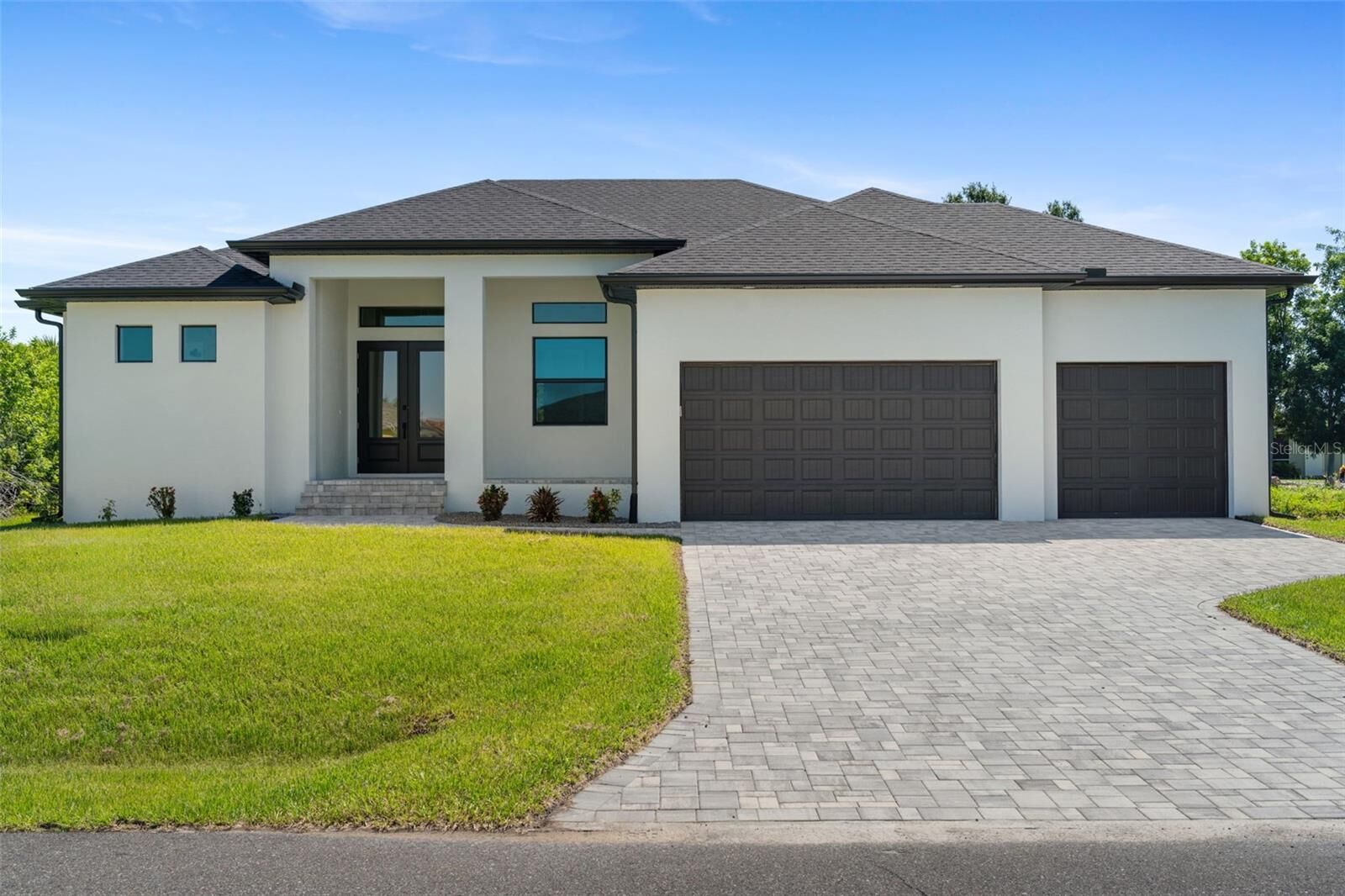 Property Photo:  8125 Burwell Circle  FL 33981 