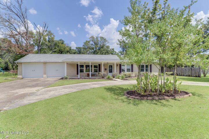 Property Photo: 5104 Washington Avenue MS 39507
