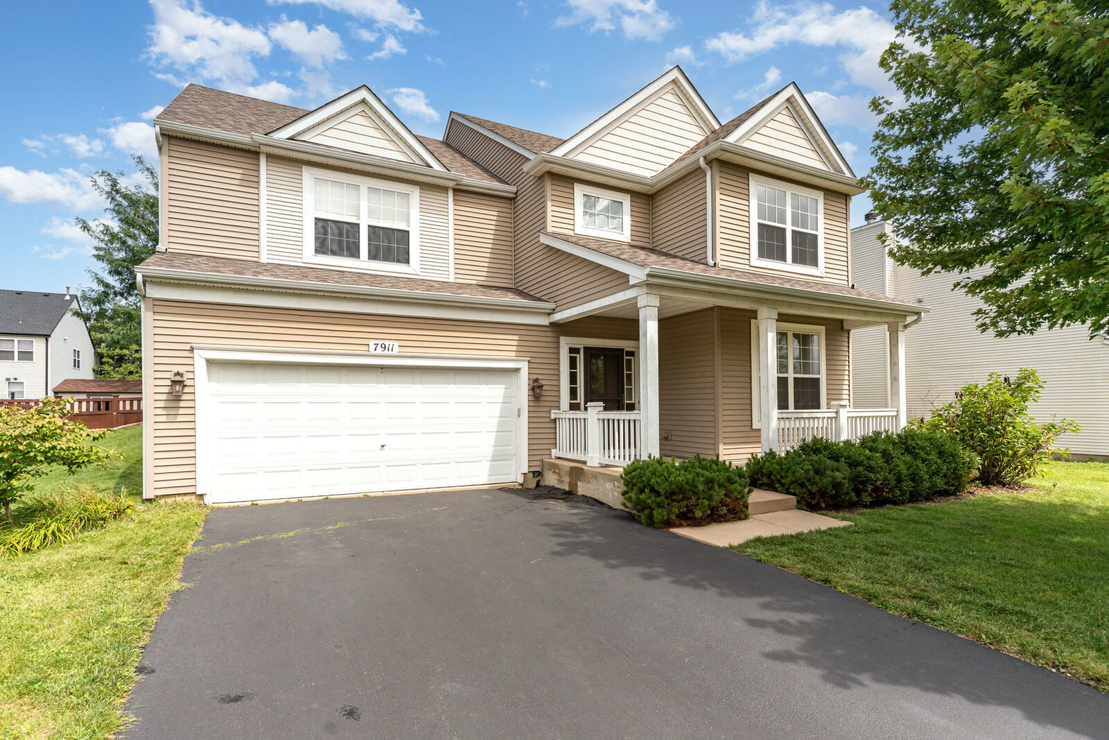 Property Photo:  7911 Indigo Drive  IL 60431
