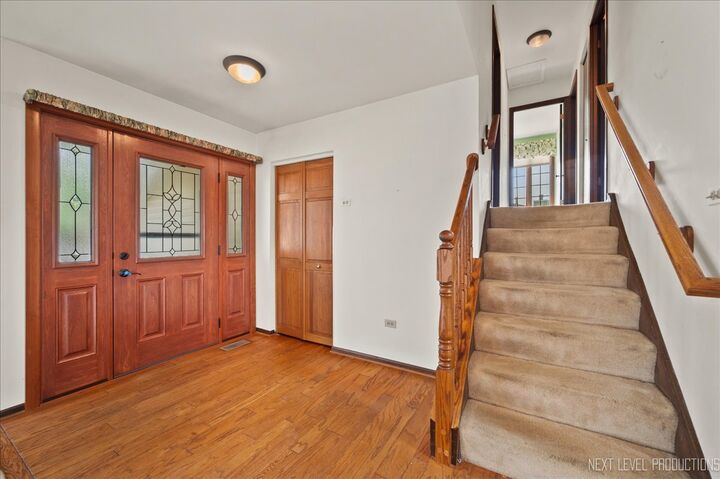 Property Photo: 628 Cambridge Way IL 60440