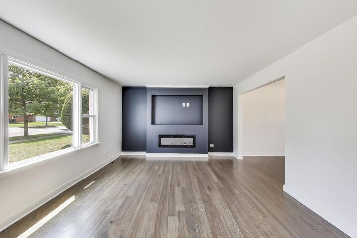 Property Photo:  6 S Donald Avenue  IL 60004 