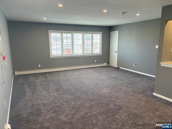 Property Photo:  482 Hickory Street 2  NJ 07032 