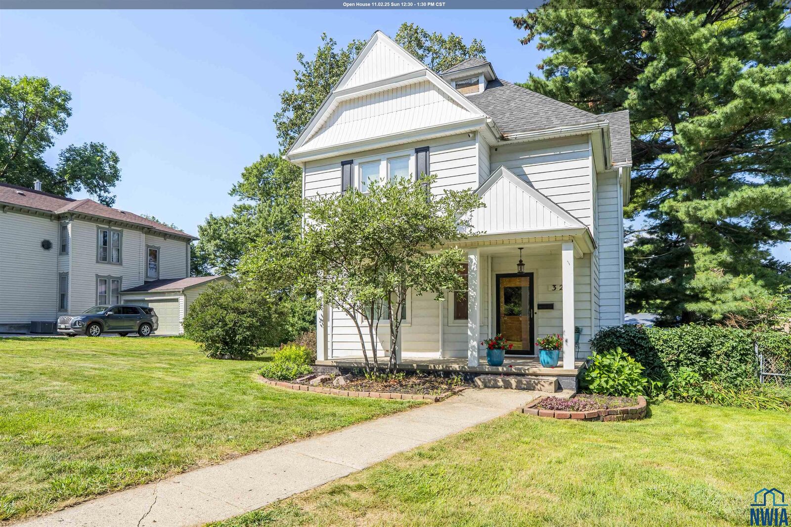 Property Photo:  321 2nd Ave SE  IA 51031