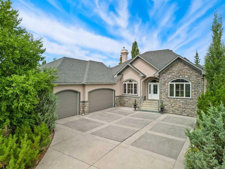 4 Lynx Meadows Court  Calgary AB T3L 2M1 photo