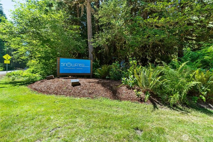 Property Photo: 10500 Mt Baker Hwy 1006 WA 98244