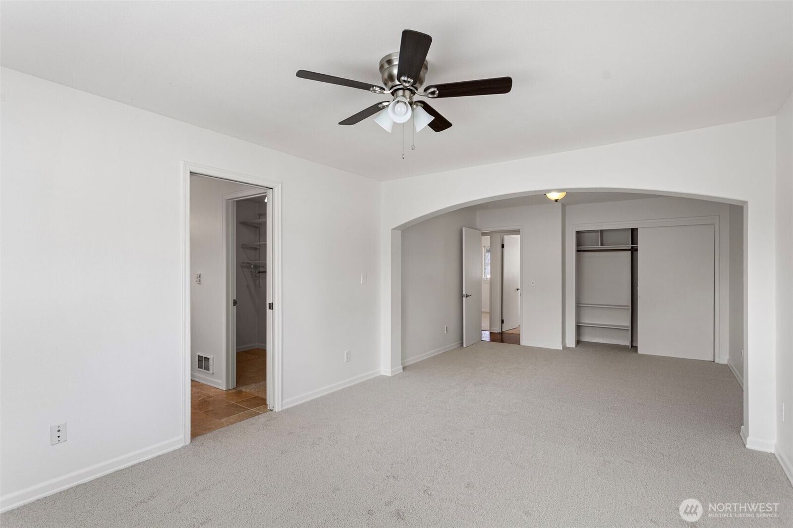 Property Photo: 29540 32nd Place S WA 98001