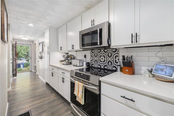 Property Photo:  612 Smithfield Road B9  RI 02904 