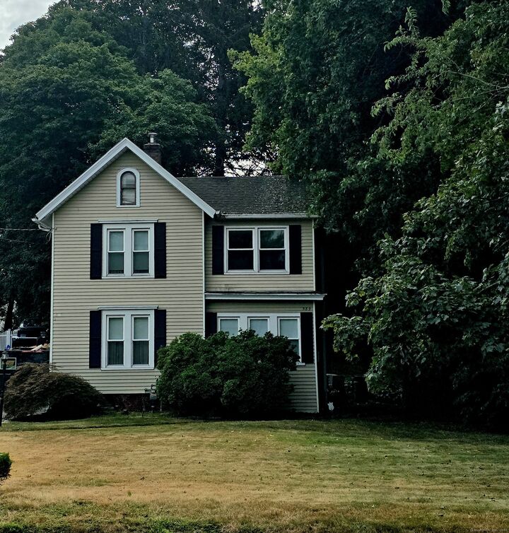 Property Photo: 589 Main Street CT 06479