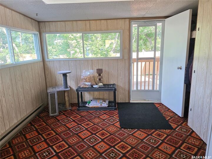 Property Photo: 423 Park Avenue SK S0L 2N0