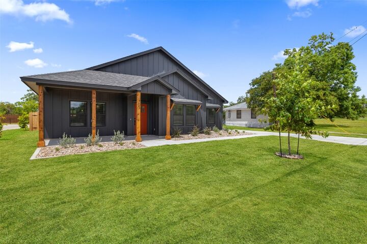 Property Photo: 705 Sloan Street TX 76574