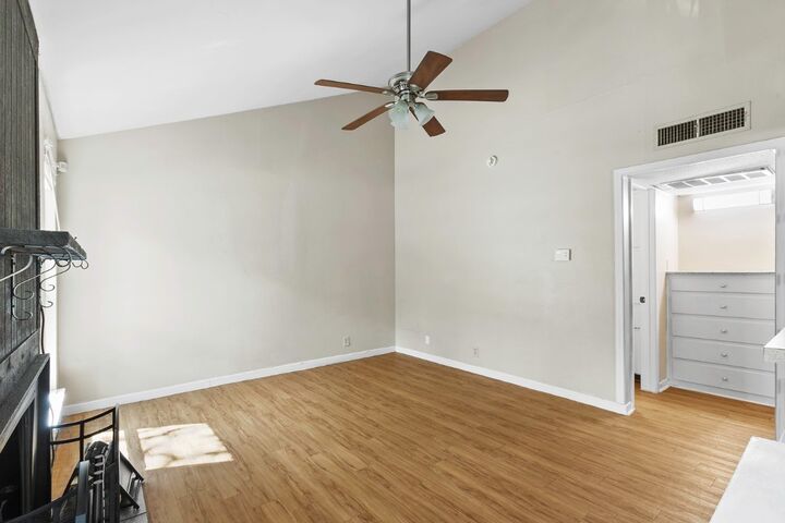Property Photo: 1000 W 26th Street 205 TX 78705