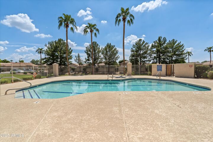 Property Photo: 729 S Bedford Drive AZ 85225