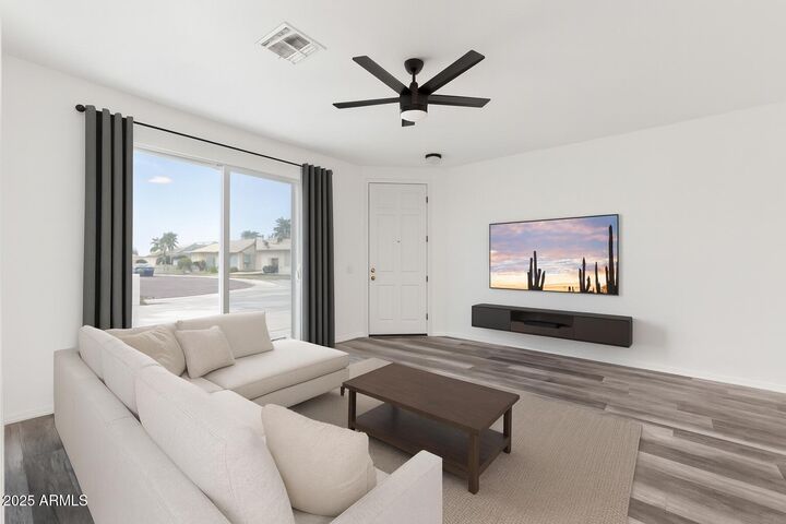 Property Photo: 729 S Bedford Drive AZ 85225