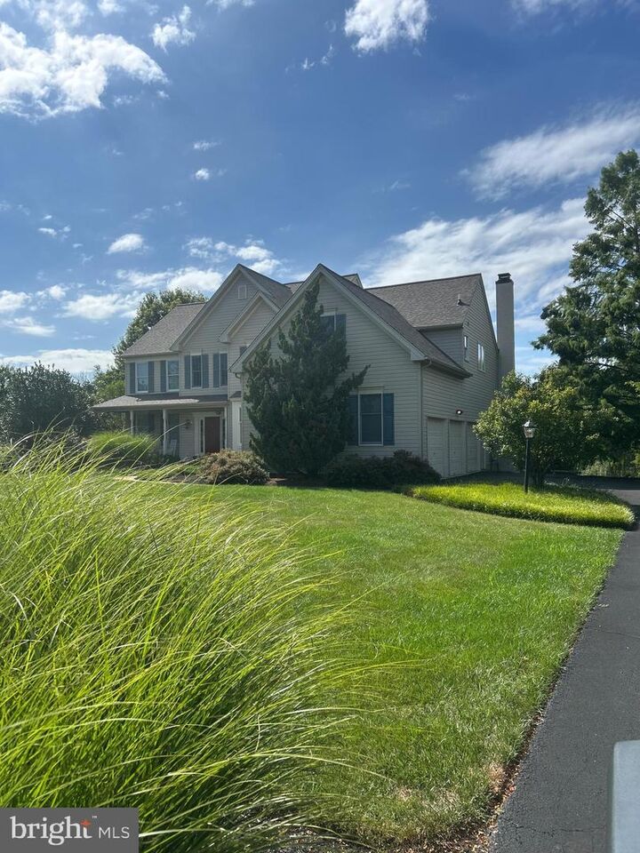 Property Photo: 1082 Chelsea Way PA 19426