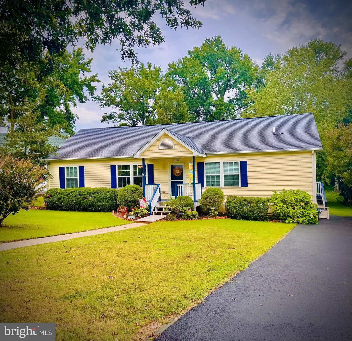 Property Photo: 29703 Lakeview Court MD 21601