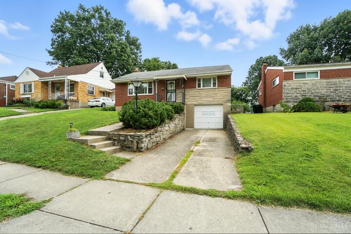 Property Photo: 570 Rentz Place OH 45238