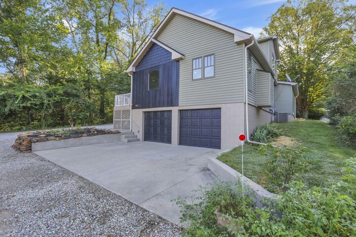 Property Photo: 4010 Winchester Southern Road OH 43110