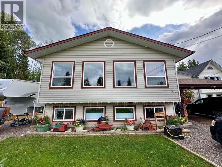 Property Photo: 1465 Willow Street BC V0J 2X0