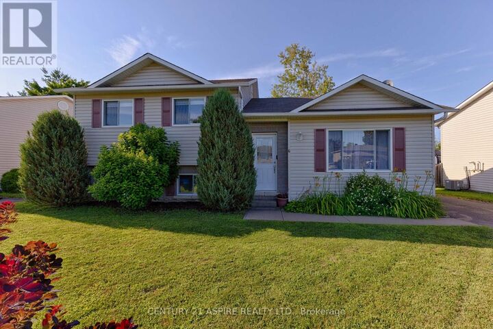 Property Photo: 6 Gerald Avenue ON K8H 2Y3
